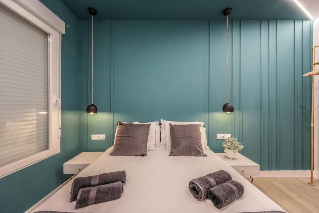 Luxe Apartment In Malasana Hub Madrid Esterno foto